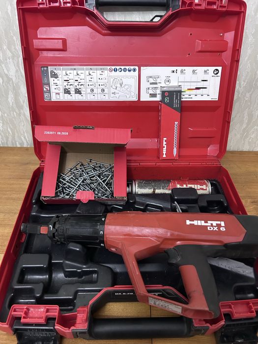 Vând hilti DX6-F8