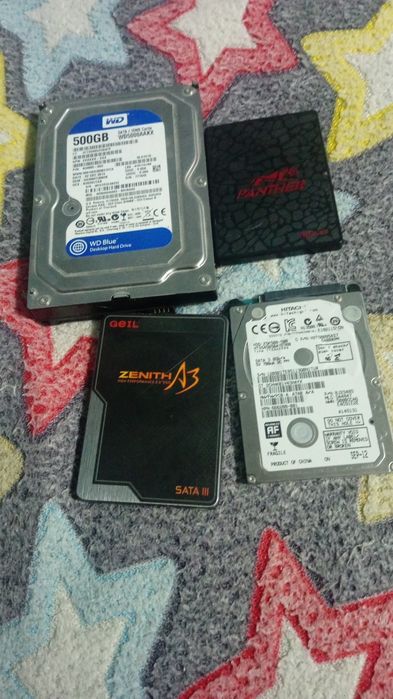 продам 4 SSD, 1)500гб 2)120гб 3)120гб 4)500гб