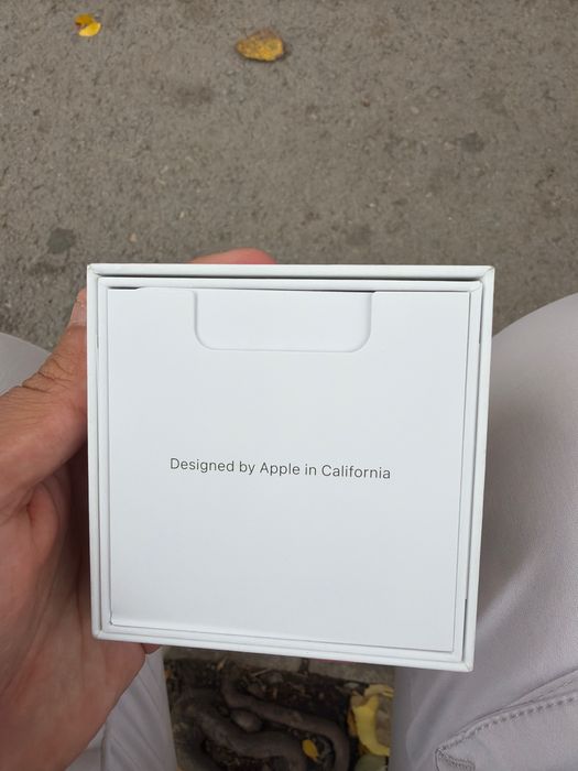 Слушалки  airpods 4