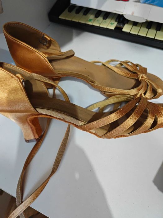 Туфли для танцев