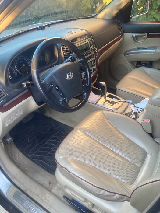 Vand Hyundai Santa Fe unic proprietar de nou