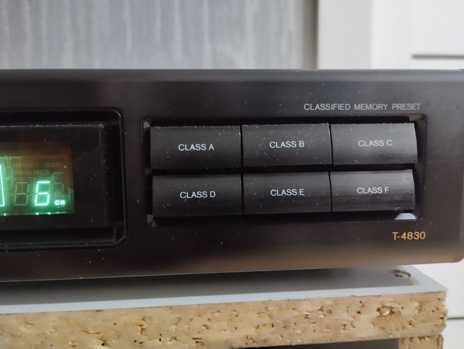 Тюнер Т 4830 FM диапазон