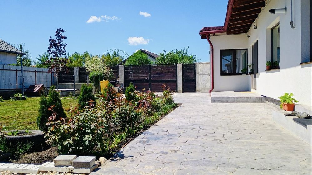 Vand casa mobilata si intabulata( proprietar)