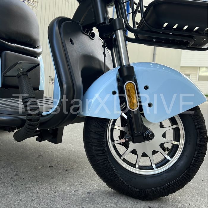 Електрическа триколка 2+1 750.1 NEW ТИП VESPA STYLE 2025