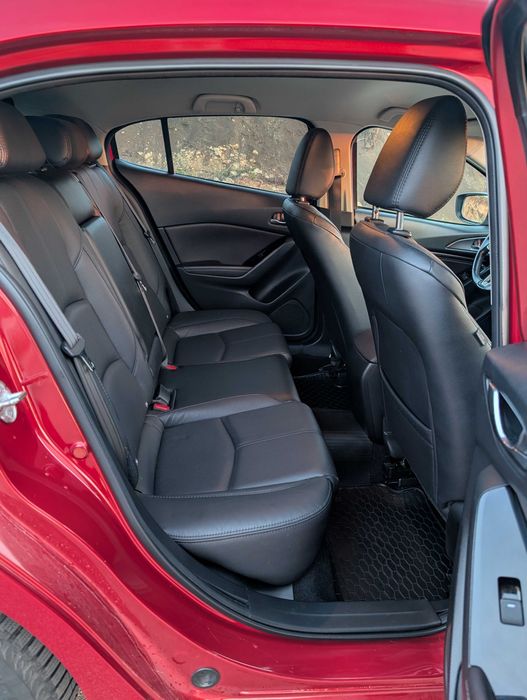 Mazda 3 2.0 Skyactiv 120CP REVOLUTION