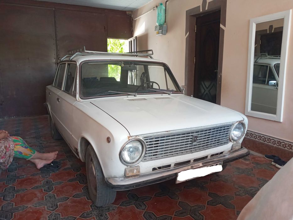 VAZ 21011 Jiguli Rodnoy kraska metan hujjat