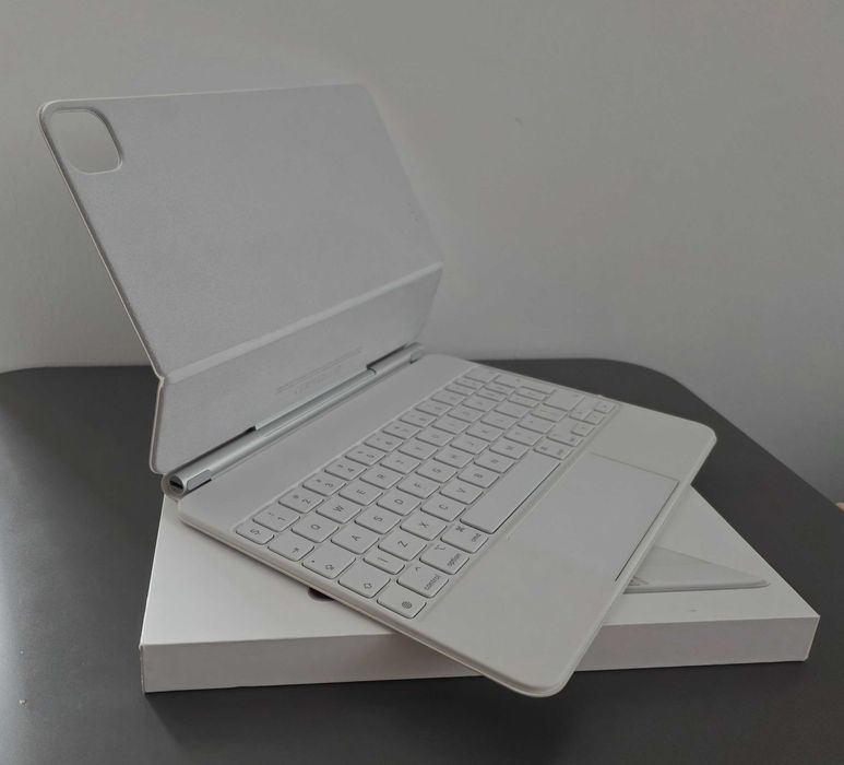 Apple Magic Keyboard iPad Pro 11 M1, M2 /Air 11, M2, M3, M4, White