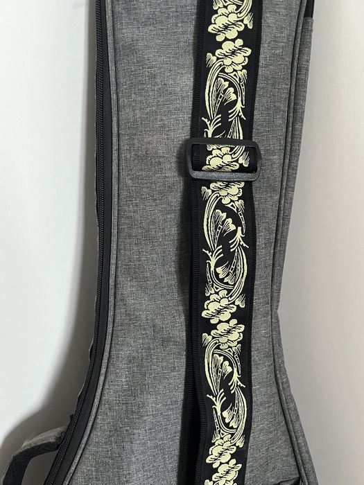 электрогитара Squier Mini Stratocaster