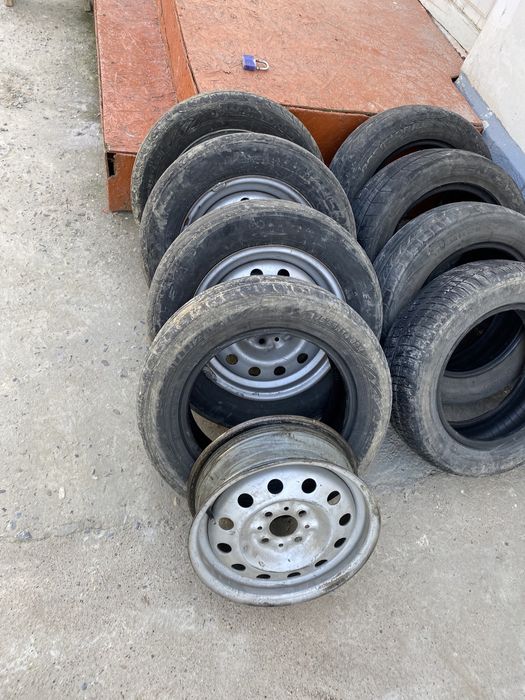 продам покрышки с дисками р14