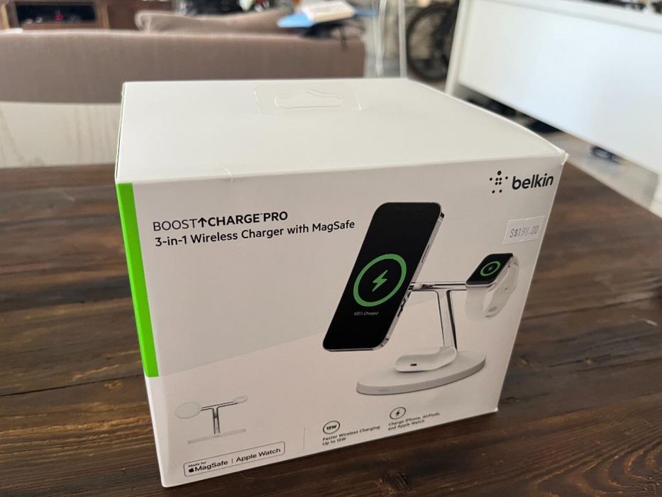 Belkin BOOST↑CHARGE PRO 3-in-1 Wireless Charger with MagSafe
