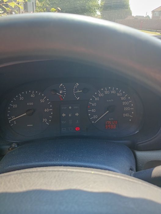 Renault Clio Fabricație 2004