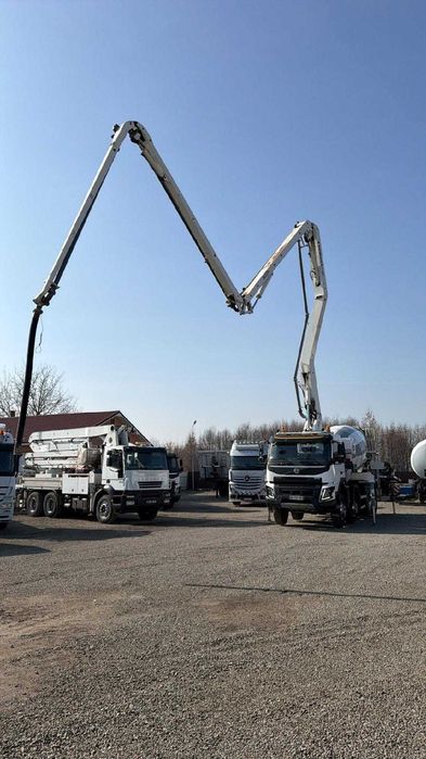Autobetoniera Volvo FMX 500 cu pompa