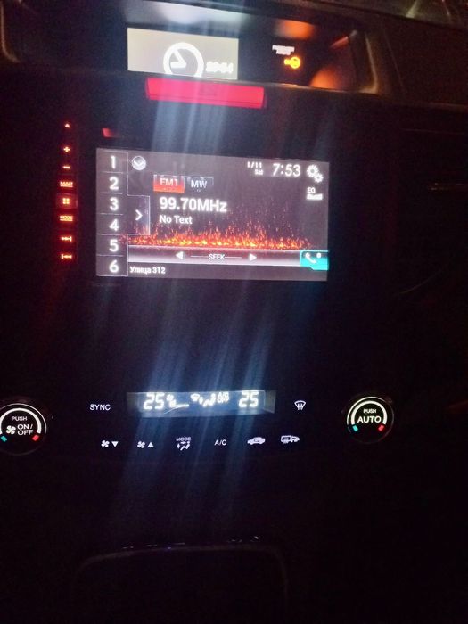 Продавам Honda Cr-v