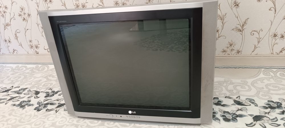 Продаю телевизор