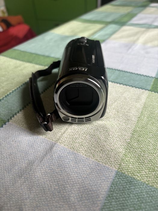 Продам видеокамеру Panasonic