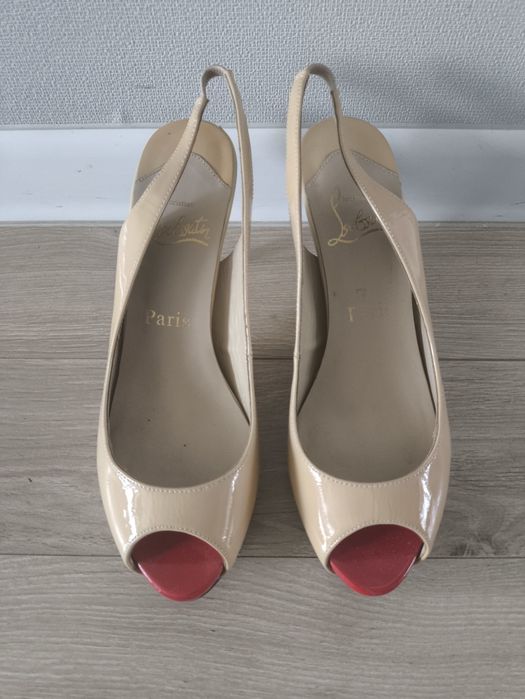 Продам туфли Christian Labutin 39