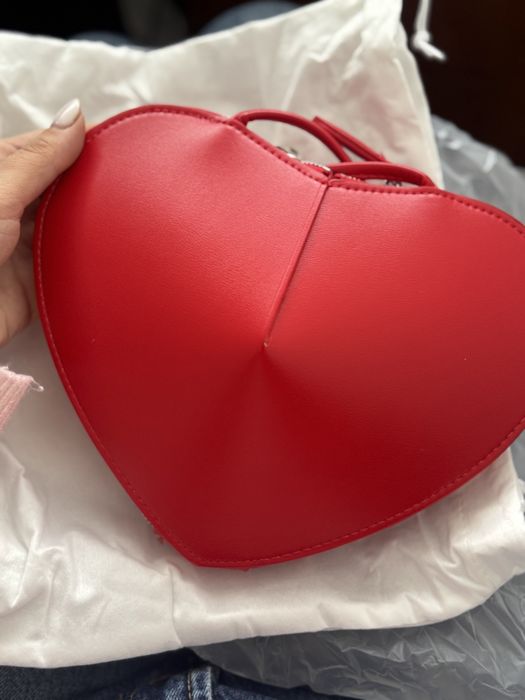 Дамска червена чанта сърце Alaia