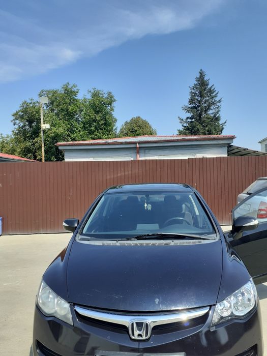 Honda civic,masina personala,benzina plus GPL,stare de funcționare bună,scaune cu încălzire,cutie automată
