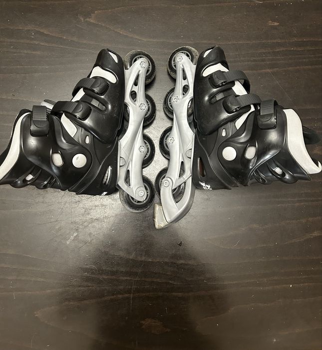 Ролери + пълна екипировка за защита – в отлично състояние!