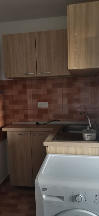 De închiriat garsonieră zona B-dul Dacia