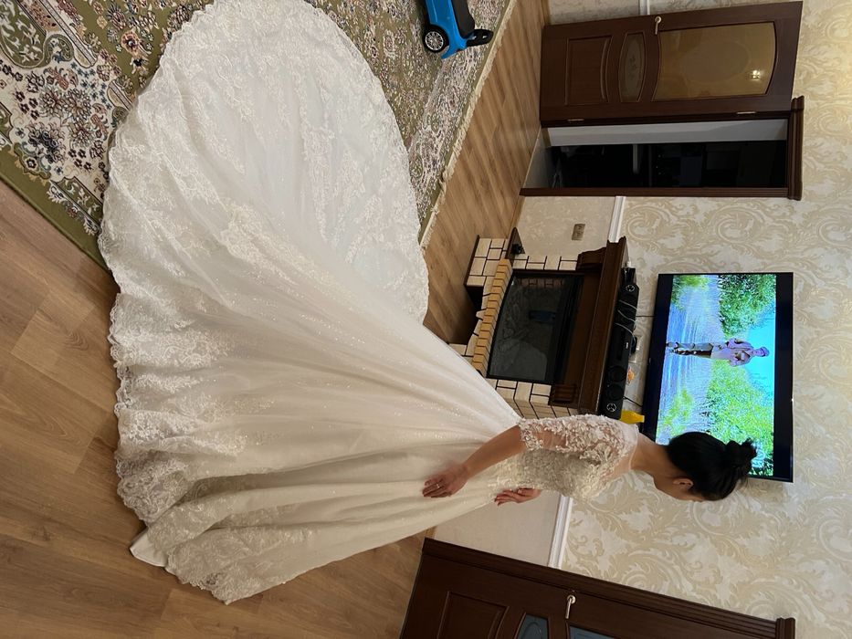 Свадебное платье