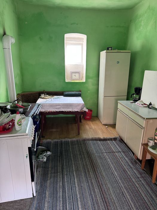 Vand casa locuibila in teremia mare