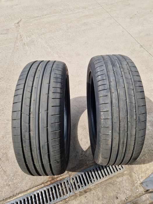 Летни гуми Dunlop Sport Maxx RT2 235/55/19