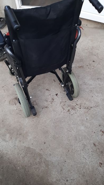Scaun cu rotile 130kg maxim