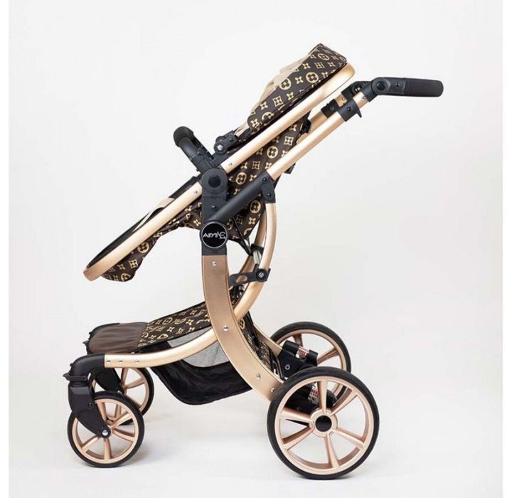 Продам коляску универсальную