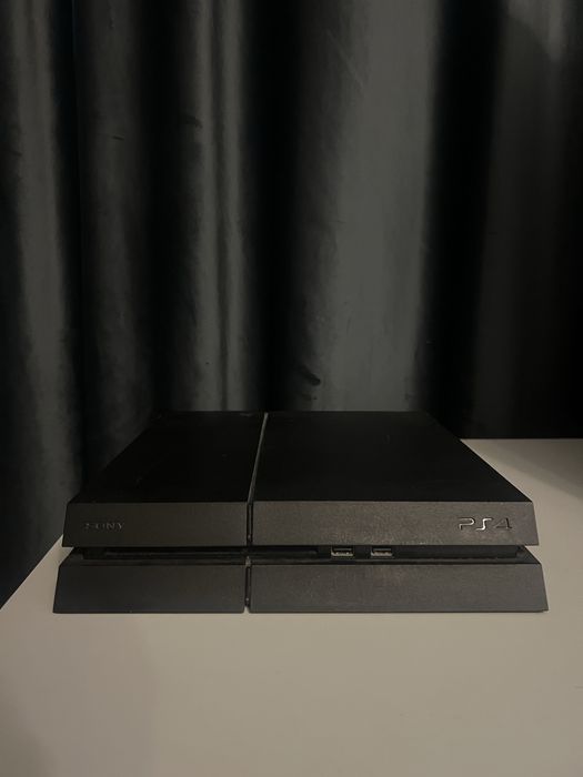 PlayStation4 + 2 manete