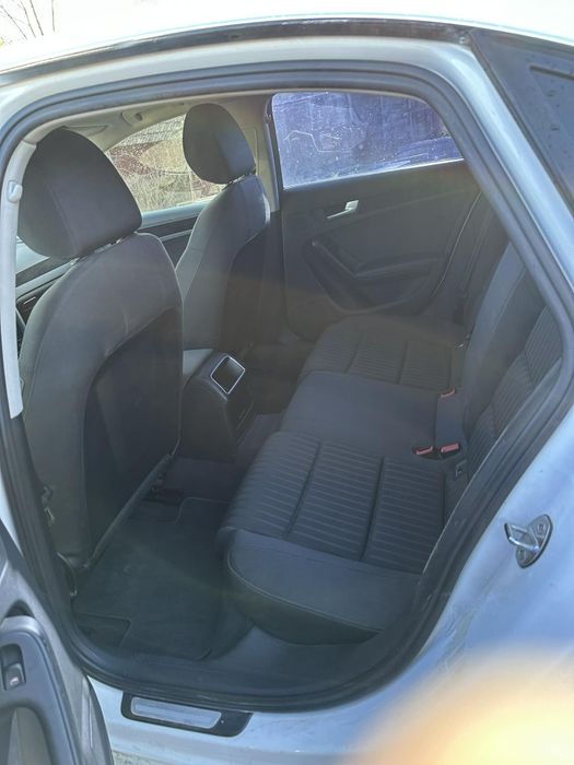 Vând Audi A4 B8 într-o stare impecabila