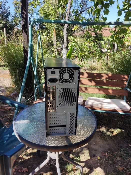 Настолен компютър