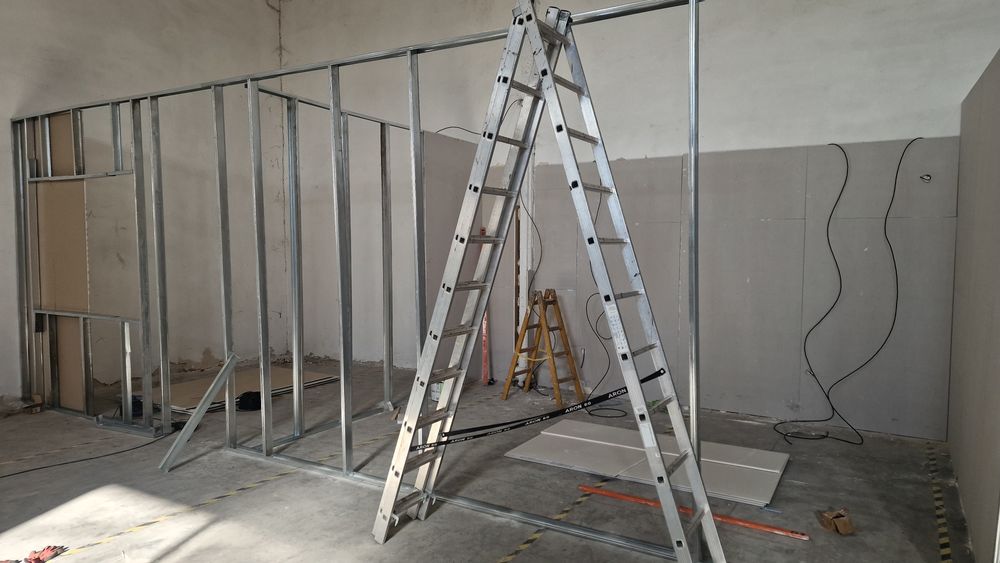 Професионални решения от гипсокартон, преградни стени и окачени тавани