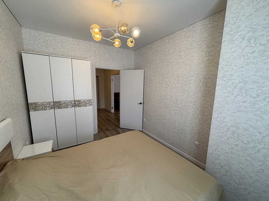 Продам 2-комнатную квартиру в мкр Береке