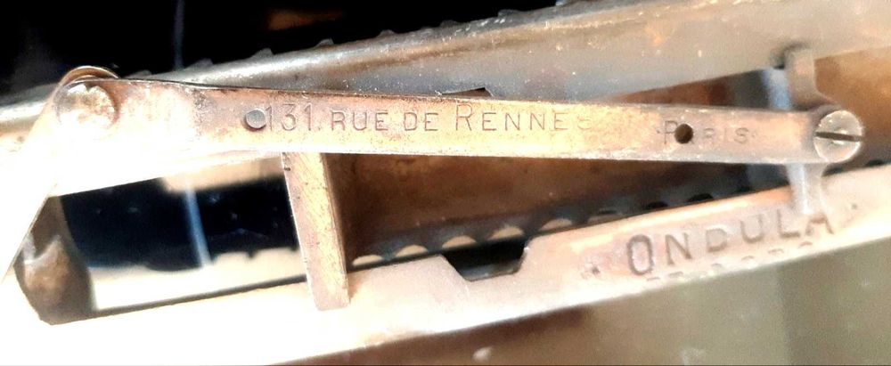 Старинна маша - Маша с вълни, Антикварен, колекционерски бръснач