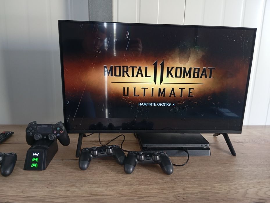 Продается PS4 slim