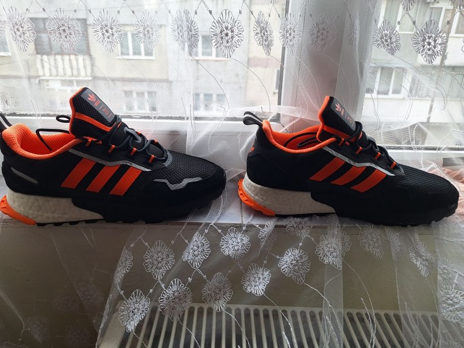 Adidas Originals ZX 1K BOOST Black
Bărbați, Sneakers