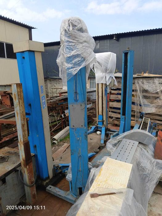 Подъемник винтовой