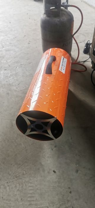 Scule construcții, mai compactor, elicopter betoane, placa compactoar