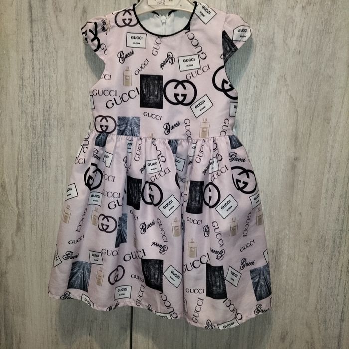 Продам красивые платья