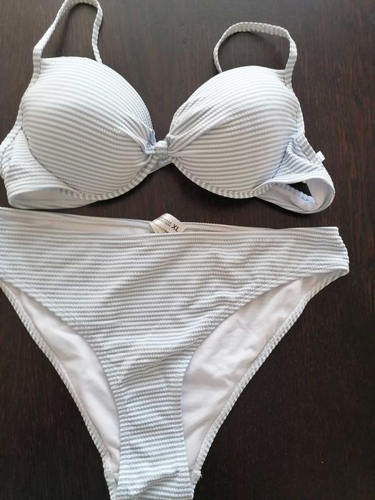 Бански костюми..