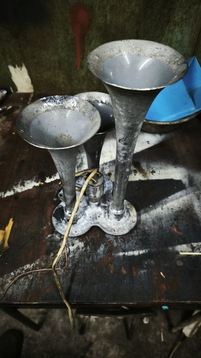 Продам автомобильный гудок