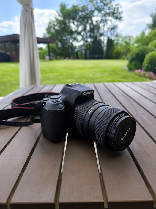 Canon EOS 250D Kit Complet