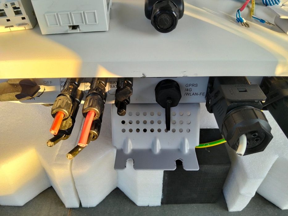 Invertor HUAWEI trifazic 10 kw