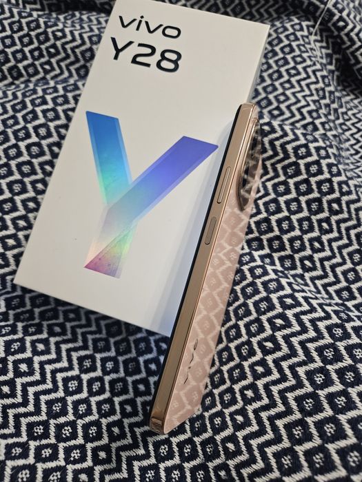 Смартфон VIVO Y 28
