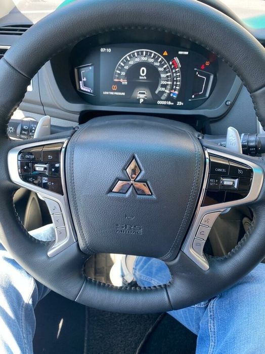 Mitsubishi Montero sport