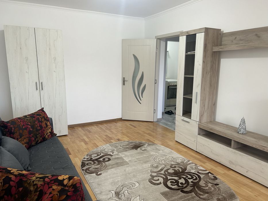 Inchiriez apartament cu 2 camere la Sinaia
