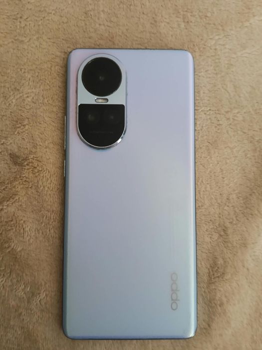 Vând oppo reno 10 5G
