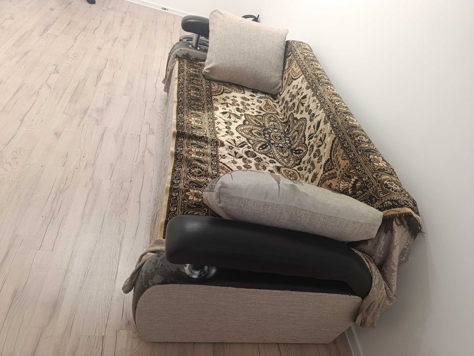 Диван б/у еврокнижка