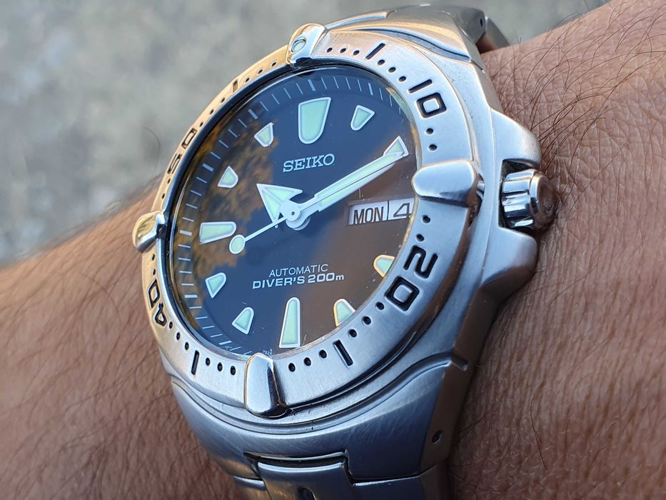 Seiko Black Knight SKXA33